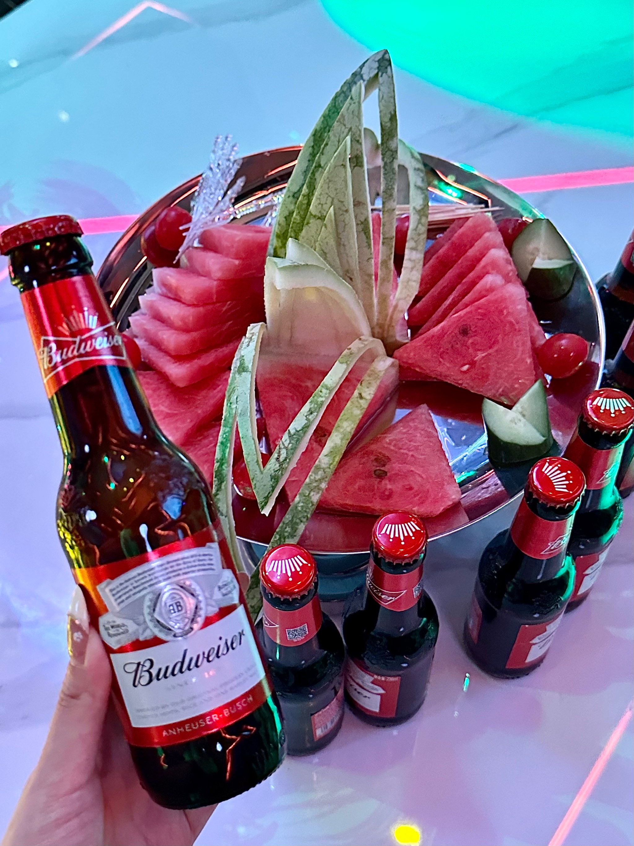 白山商务ktv 贵宾包房享低端场服务-江源区ktv预定